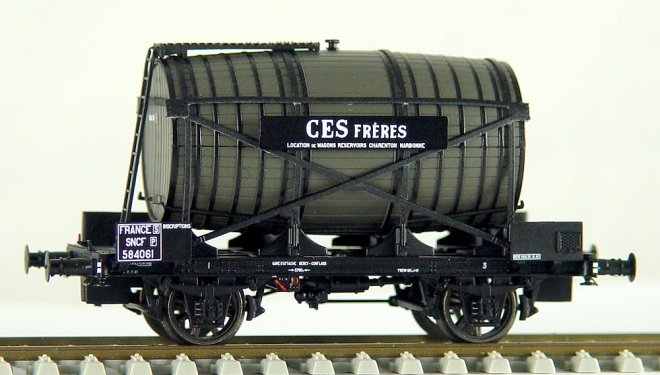 Wine barrel car of CES Freres<br /><a href='images/pictures/LS_Models/30551.JPG' target='_blank'>Full size image</a>